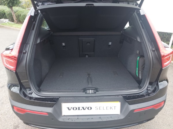 Used Volvo XC40 2025 for sale - 76325183: Photo 8