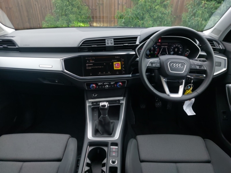 Used Audi Q3 2024 for sale - 77285370: Photo 2