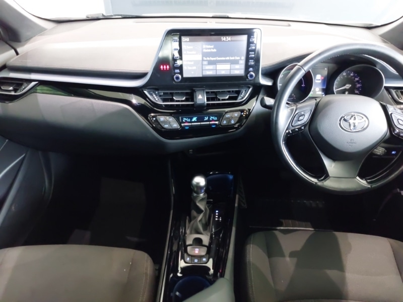Used Toyota C-HR 2021 for sale - 76404077: Photo 2