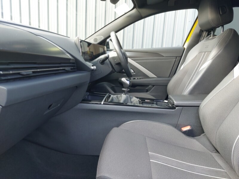 Used Vauxhall Astra 2023 for sale - 77975321: Photo 5