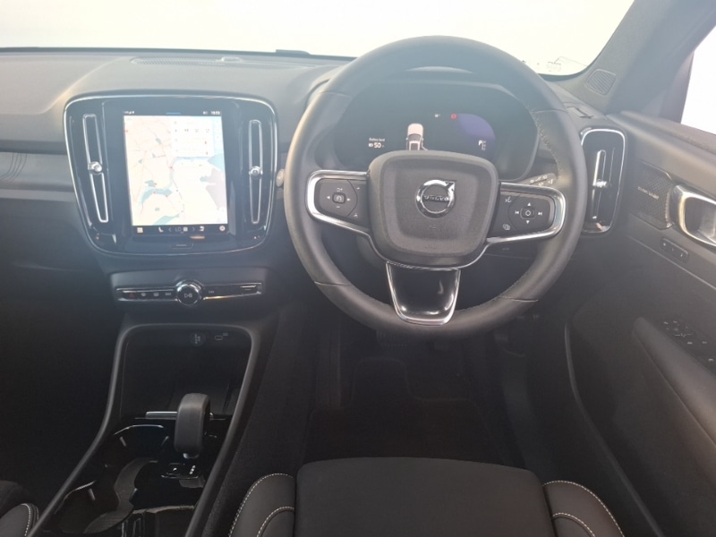 Used Volvo XC40 2023 for sale - 76362239: Photo 10