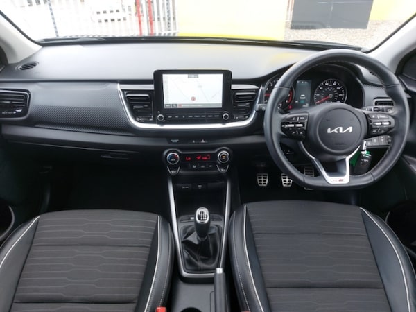Used Kia Stonic 2022 for sale - 76208019: Photo 2