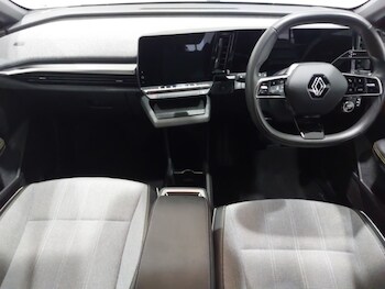 Used Renault Megane E Tech 2023 for sale - 76925538: Photo