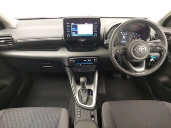 Used Toyota Yaris 2023 for sale - 77556618: Photo