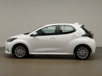 Used Toyota Yaris 2023 for sale - 77556618: Photo