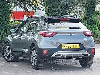 Used Kia Stonic 2025 for sale - 78391992: Photo