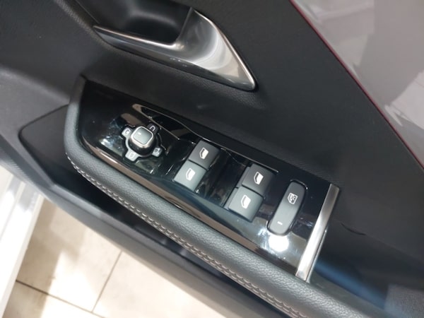 Used Vauxhall Astra 2025 for sale - 76212472: Photo 12