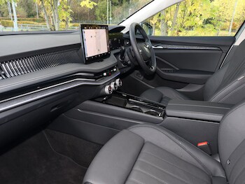 Used Skoda Superb 2024 for sale - 78023096: Photo