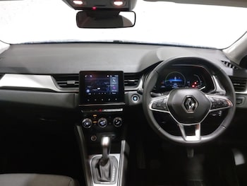 Used Renault Captur 2023 for sale - 77518657: Photo