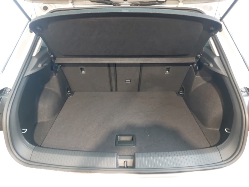 Used Volkswagen T-Roc 2023 for sale - 77312065: Photo 8