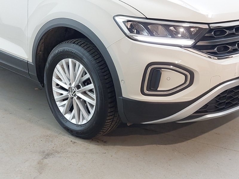 Used Volkswagen T-Roc 2023 for sale - 77312065: Photo 9