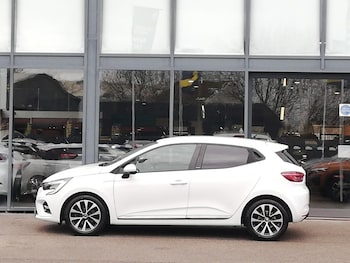 Used Renault Clio 2021 for sale - 77938786: Photo