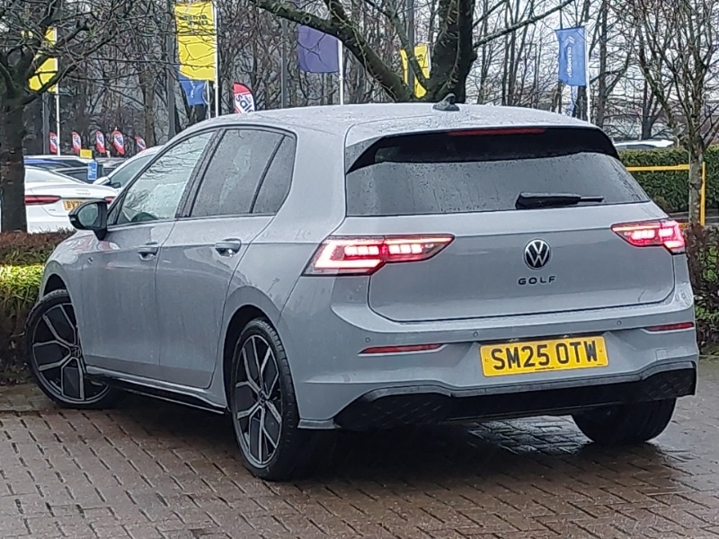 Used Volkswagen Golf 2025 for sale - 77285071: Photo 3