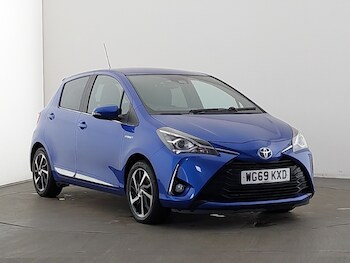 Used Toyota Yaris 2020 for sale - 77330101: Photo