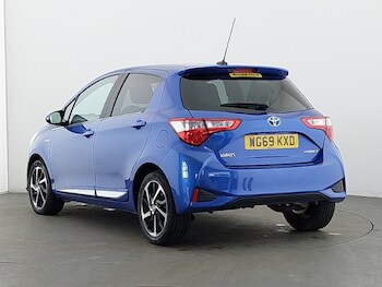 Used Toyota Yaris 2020 for sale - 77330101: Photo