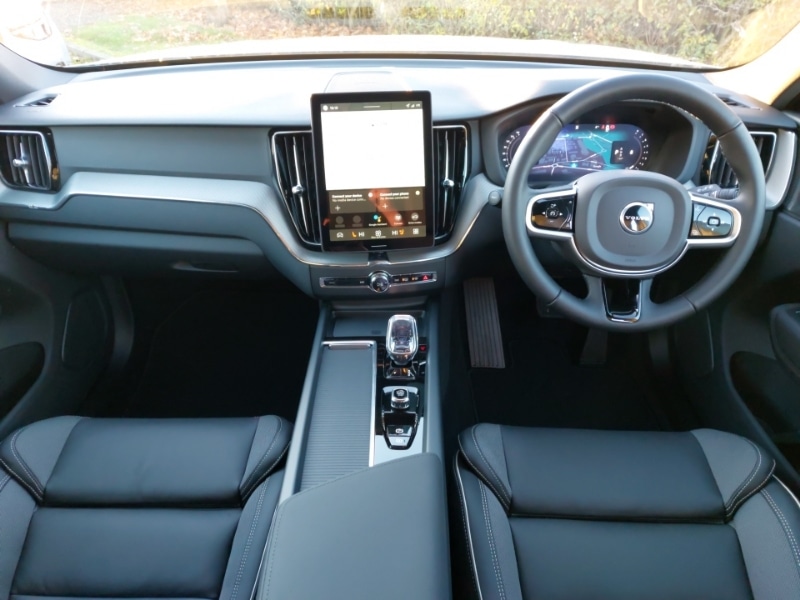 Used Volvo XC60 2025 for sale - 77196820: Photo 2