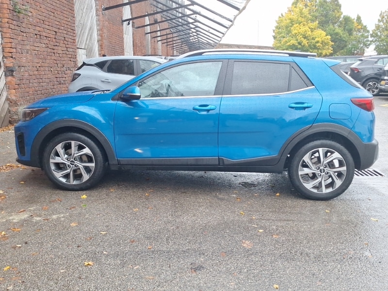 Used Kia Stonic 2023 for sale - 77325837: Photo 4