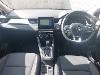 Used Renault Captur 2023 for sale - 76383539: Photo