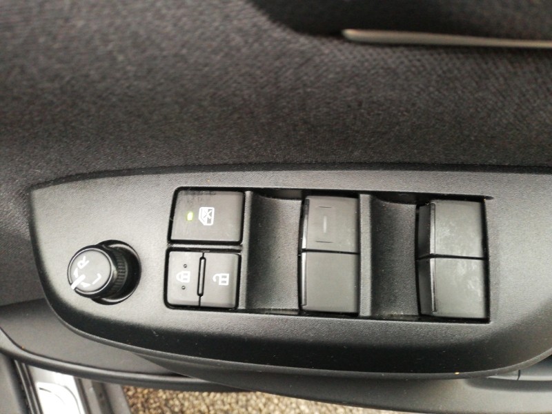 Used Toyota Yaris Cross 2023 for sale - 77169994: Photo 12