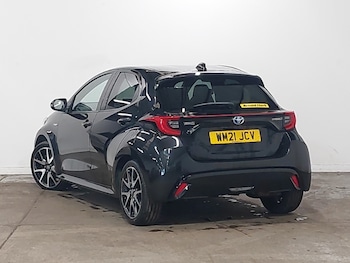 Used Toyota Yaris 2021 for sale - 78515861: Photo