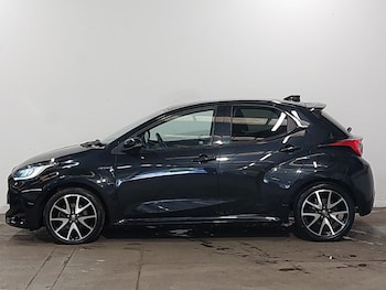 Used Toyota Yaris 2021 for sale - 78515861: Photo