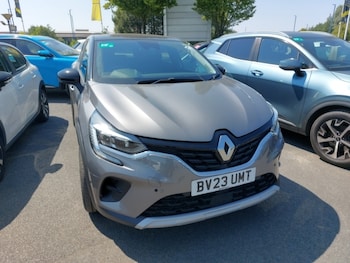 Used Renault Captur 2023 for sale - 79152960: Photo