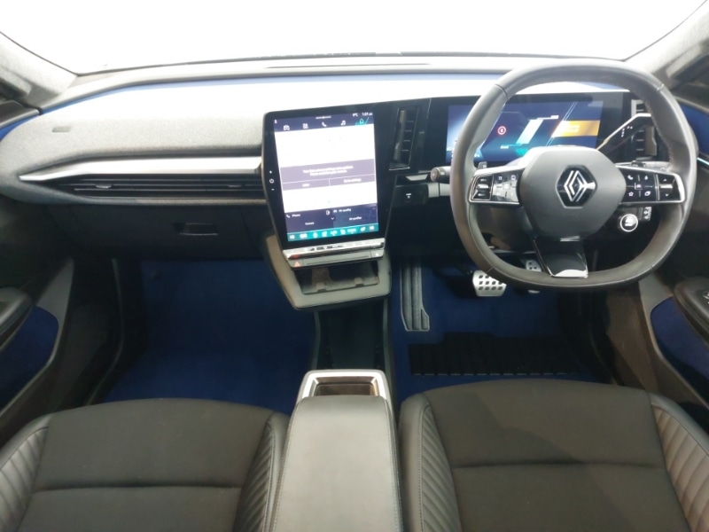 Used Renault Scenic E-Tech 2025 for sale - 77606536: Photo 2