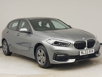 2022 - 118i [136] SE 5dr [Live Cockpit Professional]