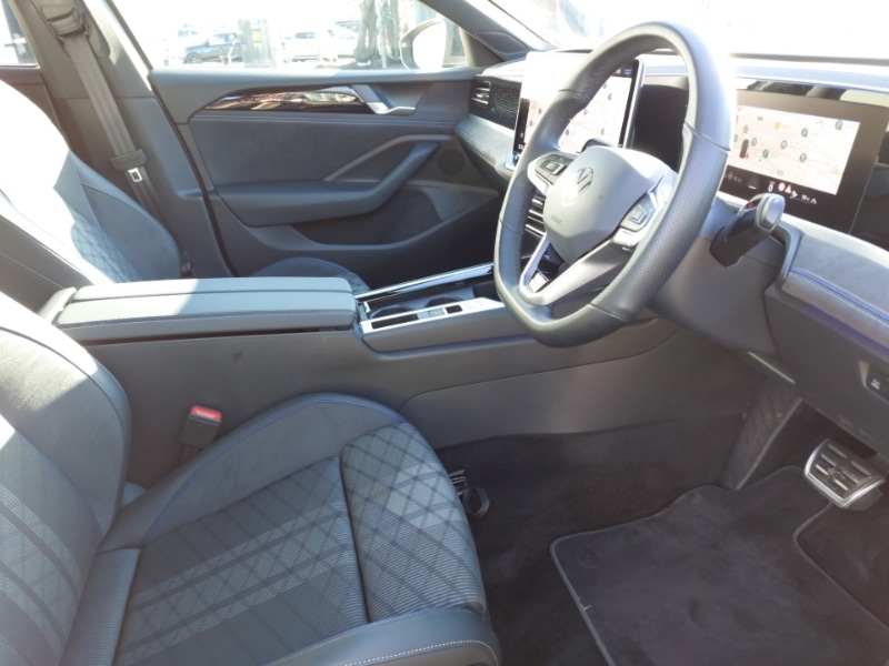 Used Volkswagen Passat 2024 for sale - 77682709: Photo 12