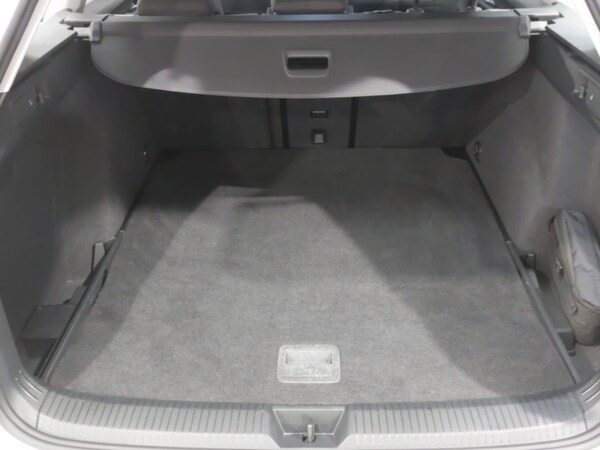 Used Volkswagen Golf 2024 for sale - 76212675: Photo 8