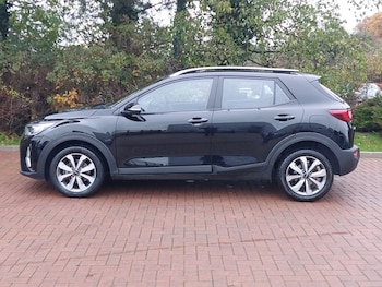 Used Kia Stonic 2022 for sale - 76967648: Photo