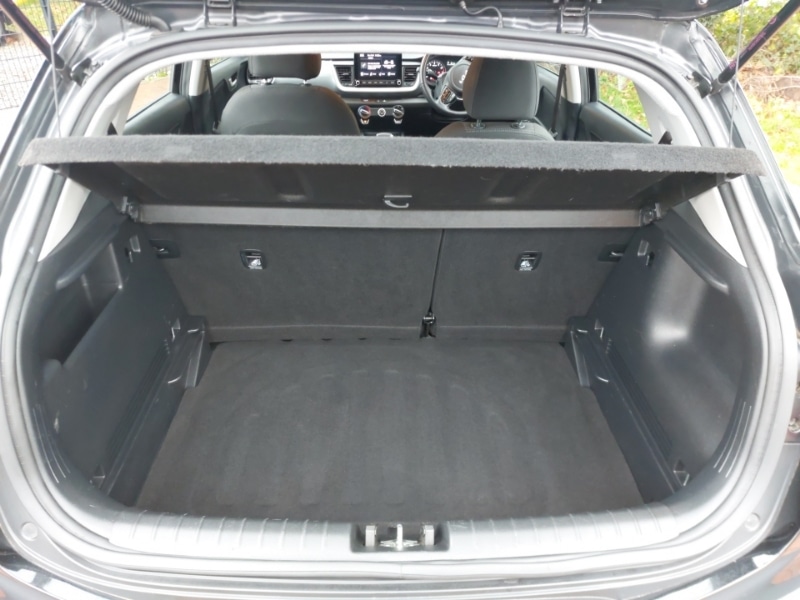 Used Kia Stonic 2022 for sale - 76967648: Photo 8