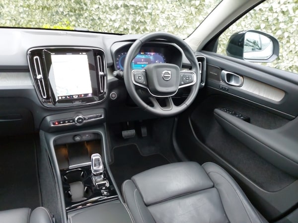 Used Volvo XC40 2024 for sale - 76310215: Photo 11
