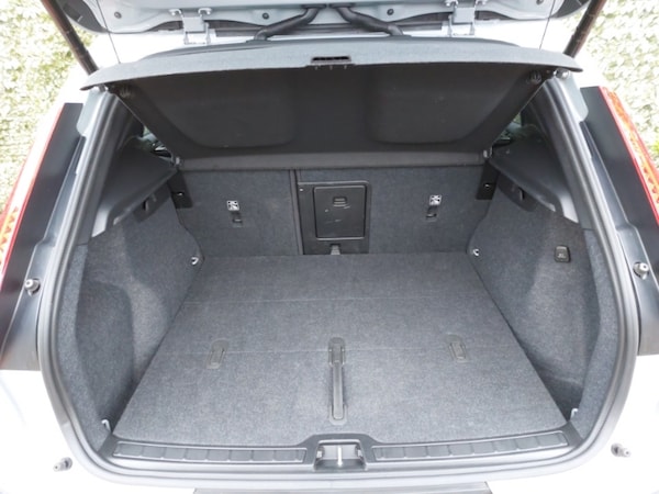 Used Volvo XC40 2024 for sale - 76310215: Photo 8