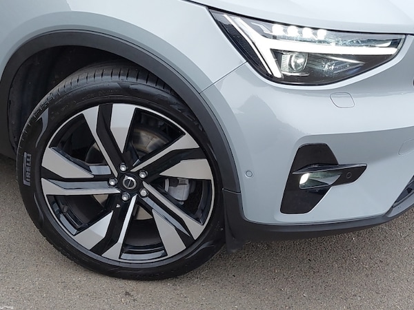 Used Volvo XC40 2024 for sale - 76310215: Photo 9