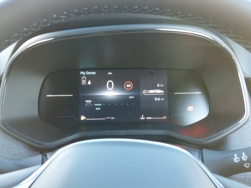 Used Renault Clio 2025 for sale - 76842555: Photo 12