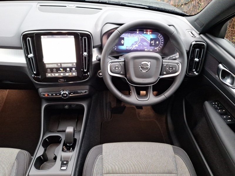 Used Volvo XC40 2025 for sale - 76543926: Photo 7