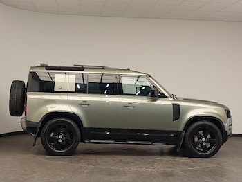 Used Land Rover Defender 2024 for sale - 78606323: Photo