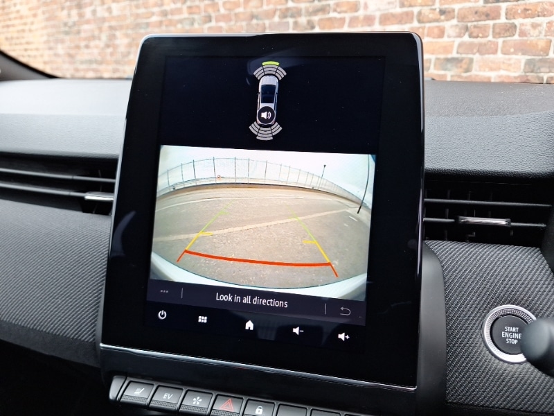 Used Renault Clio 2023 for sale - 76708416: Photo 11