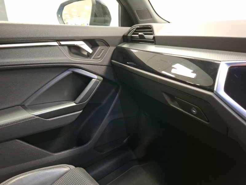 Used Audi Q3 2022 for sale - 76778950: Photo 11