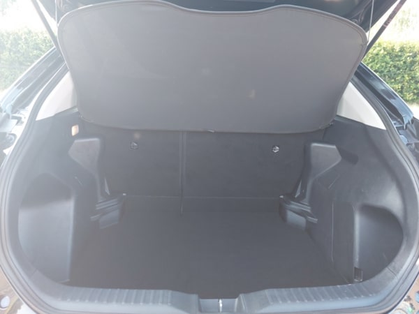 Used Toyota Yaris Cross 2022 for sale - 76320937: Photo 8