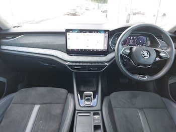 Used Skoda Octavia 2024 for sale - 76459551: Photo