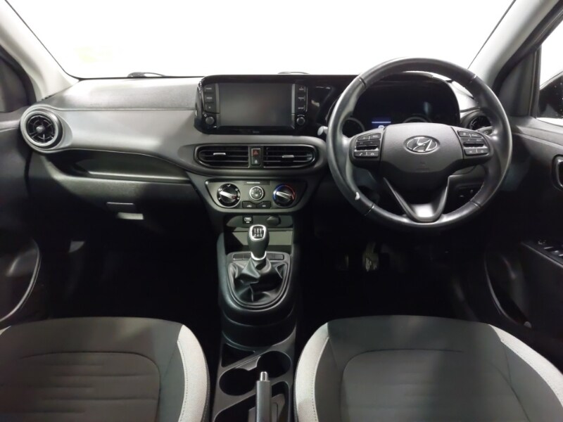 Used Hyundai i10 2021 for sale - 76614410: Photo 2
