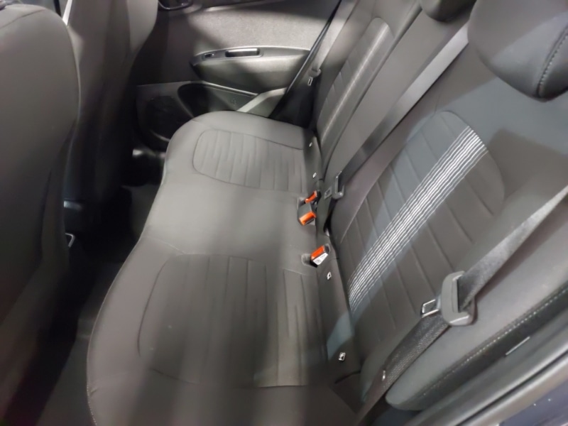 Used Hyundai i10 2021 for sale - 76614410: Photo 6