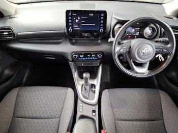 Used Toyota Yaris 2023 for sale - 78146343: Photo