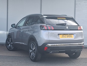 Used Peugeot 3008 2022 for sale - 76479105: Photo