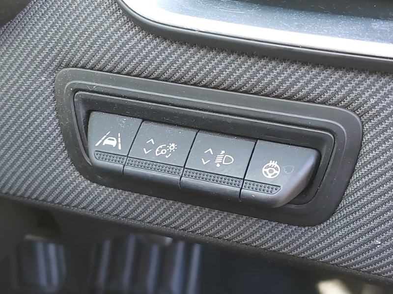 Used Renault Clio 2024 for sale - 77948347: Photo 12