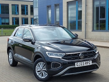 Used Volkswagen T-Roc 2023 for sale - 78777797: Photo