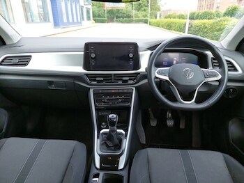 Used Volkswagen T-Roc 2023 for sale - 78777797: Photo