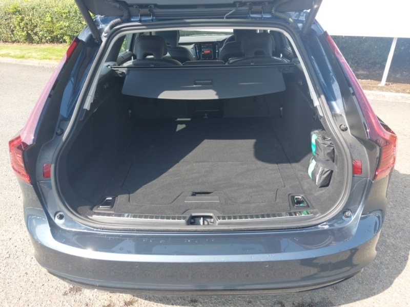 Used Volvo V90 2025 for sale - 77386001: Photo 8